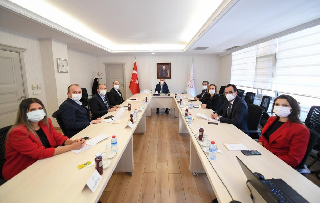 Milli Eğitim Bakanı Ziya Selçuk, EMD Yönetimi ile Buluştu
